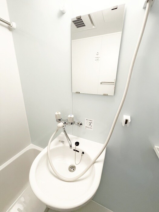 物件内観写真11　(洗面)