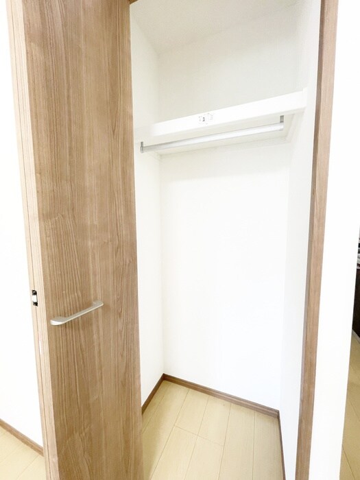 物件内観写真15　(収納)