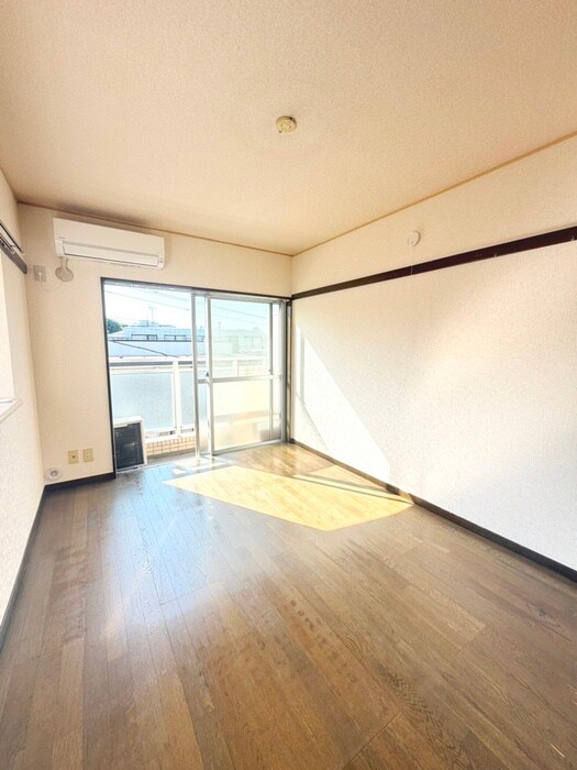 物件内観写真18　(居室)