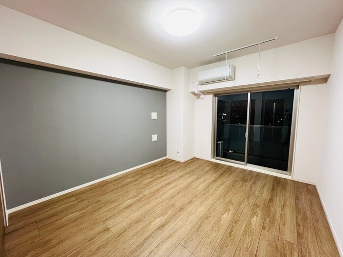 物件内観写真10　(室内からの展望)