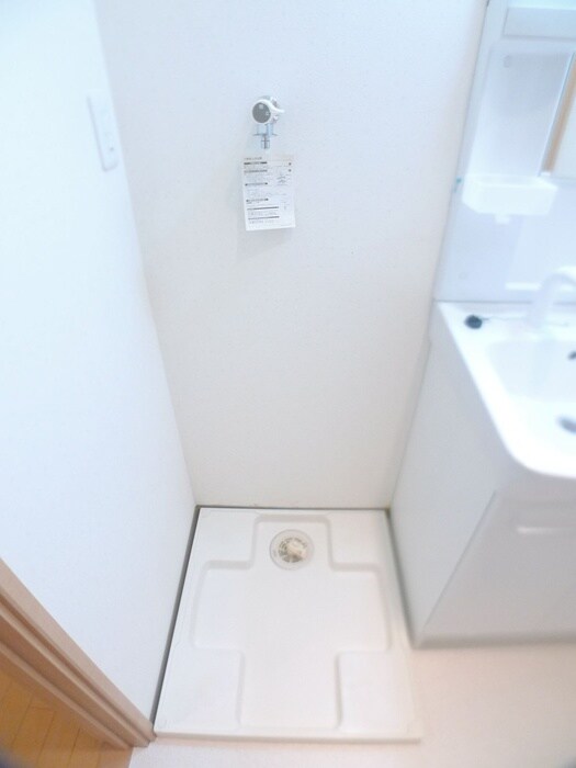 物件内観写真20　(洗濯機置場)