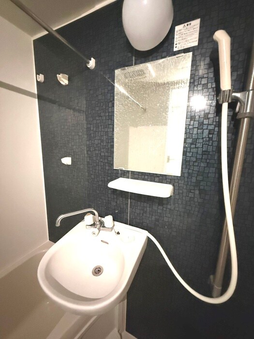 物件内観写真12　(洗面)