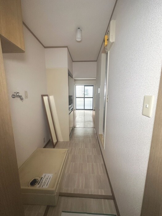 物件内観写真11　(玄関)