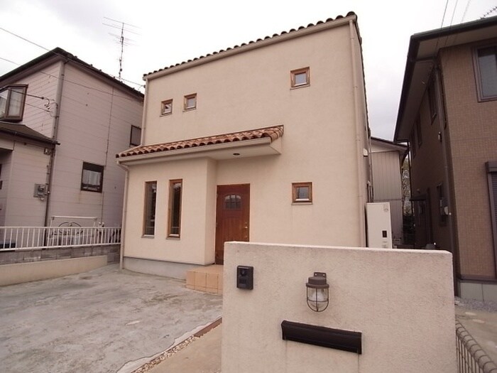 物件外観写真2　(駐車場)