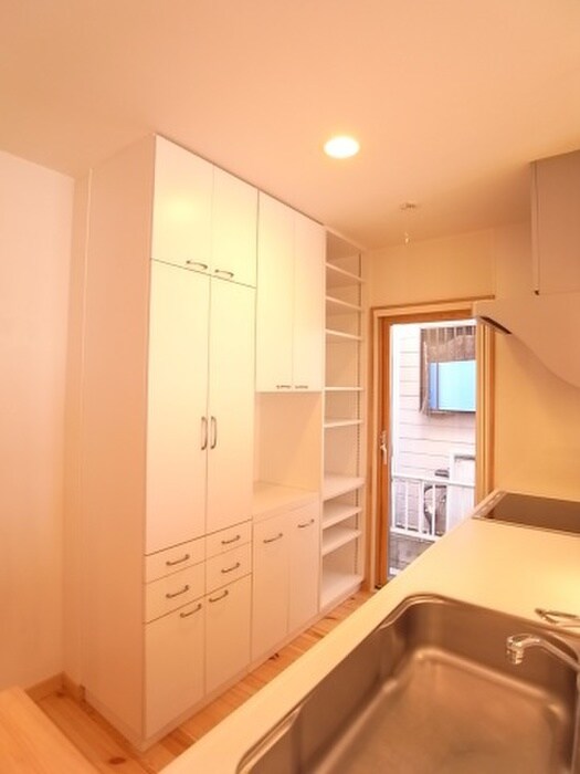 物件内観写真12　(内観写真)