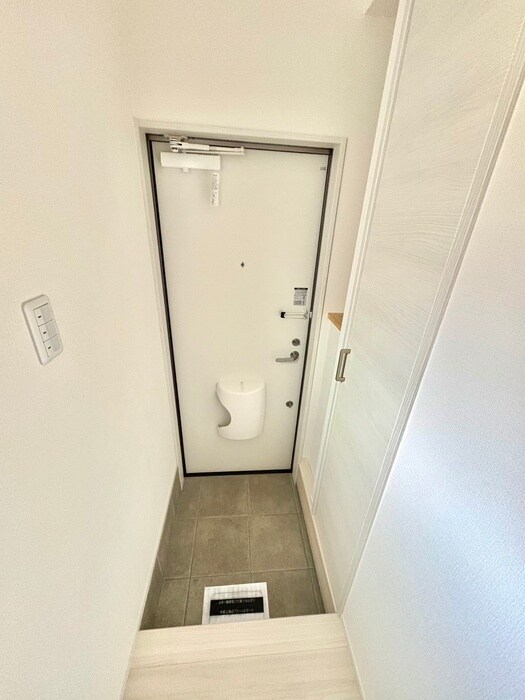 物件内観写真22　(玄関)