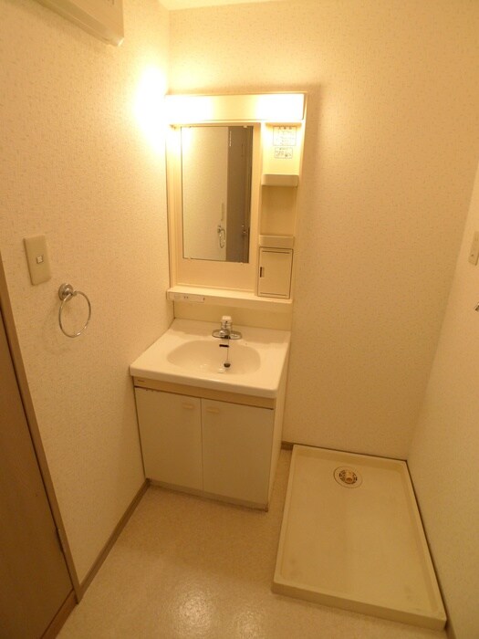 物件内観写真13　(洗面)