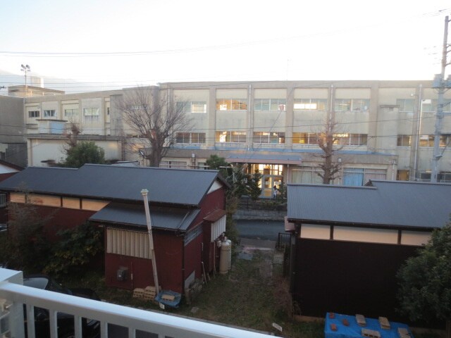 物件内観写真16　(室内からの展望)