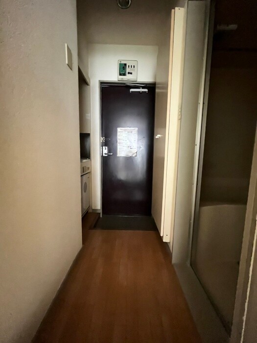 物件内観写真16　(廊下)