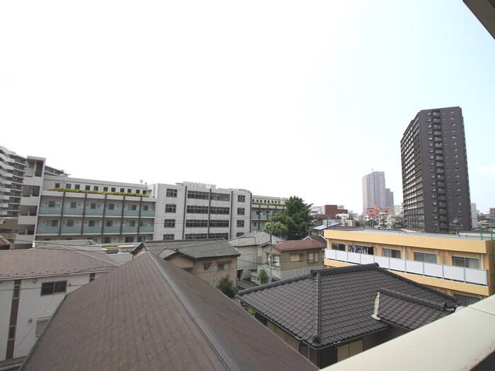 物件内観写真22　(室内からの展望)