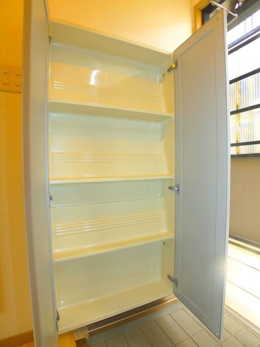 物件内観写真12　(靴箱)