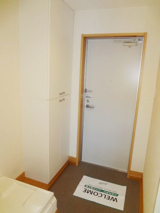 物件内観写真14　(洗濯機置場)