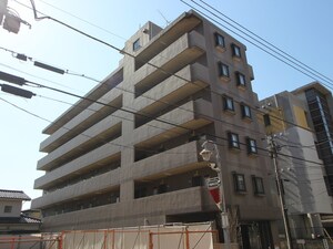 プラタナスコート外観写真