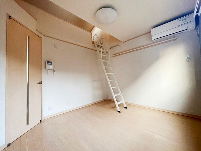 物件内観写真9　(居室)