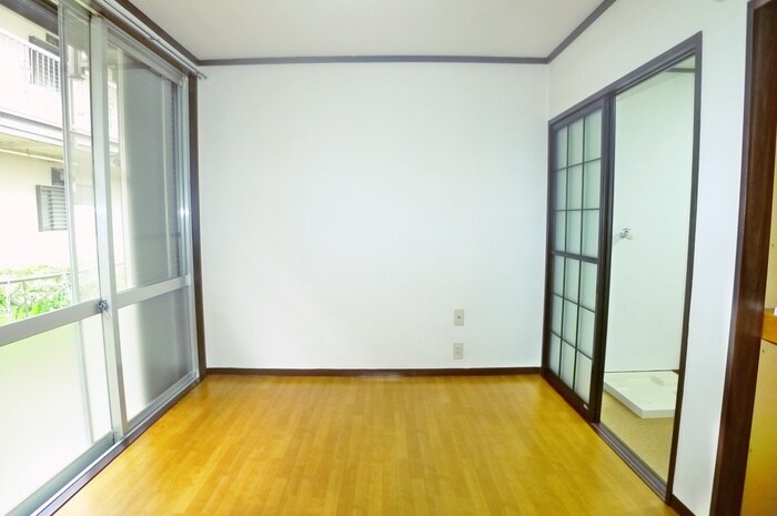 物件内観写真18　(居室)