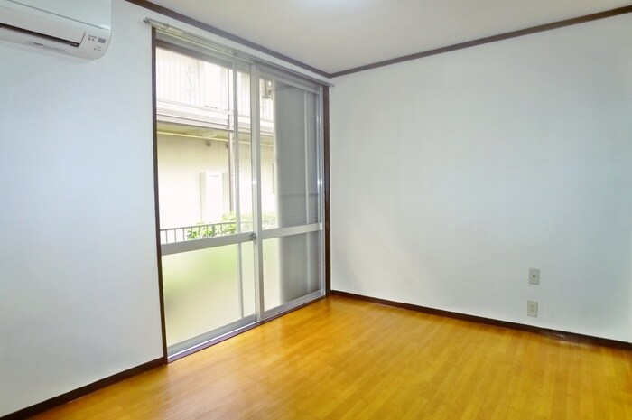 物件内観写真19　(居室)