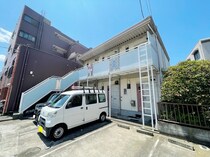 プ－ルサイドハイツの外観写真