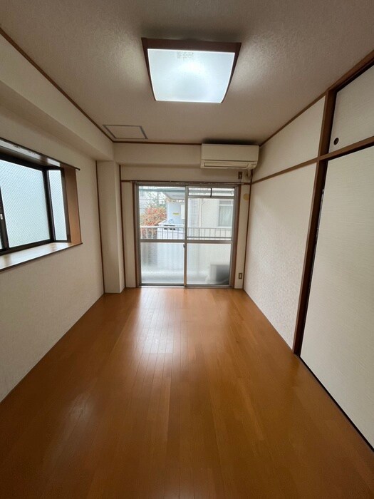 物件内観写真7　(居室)