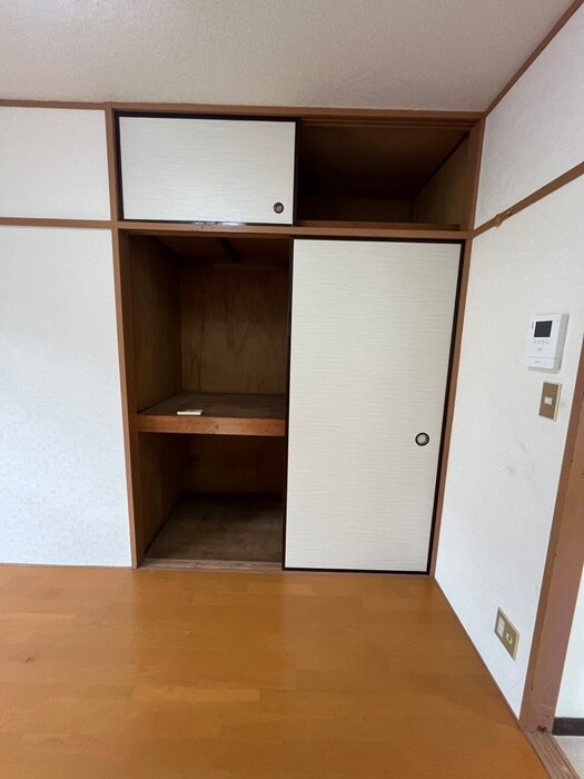 物件内観写真12　(収納)