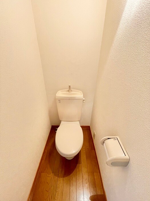 物件内観写真11　(トイレ)