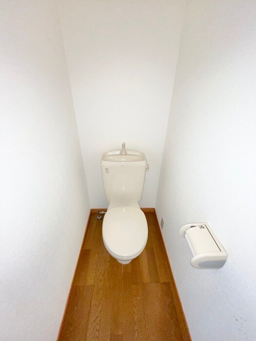 物件内観写真11　(トイレ)