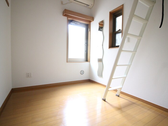 物件内観写真5　(居室)