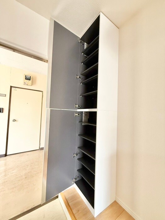 物件内観写真14　(靴箱)