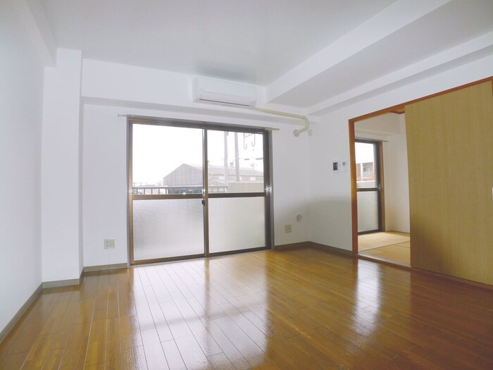 物件内観写真7　(居室)