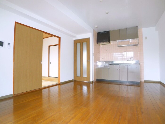 物件内観写真8　(居室)