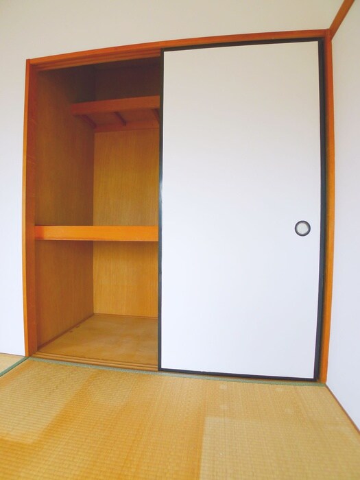 物件内観写真16　(収納)