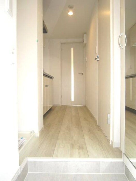 物件内観写真15　(廊下)