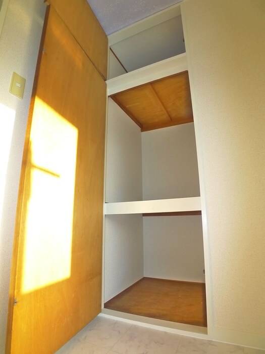 物件内観写真11　(収納)