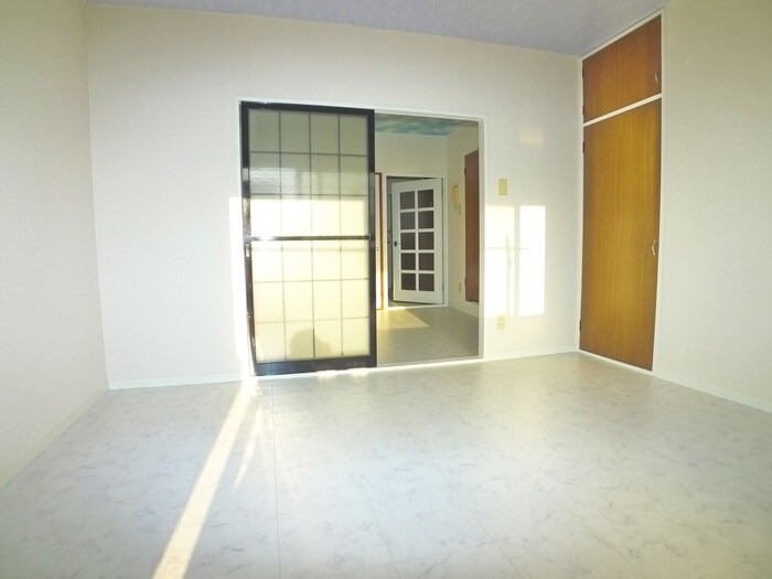 物件内観写真15　(居室)