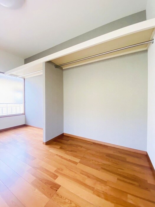 物件内観写真11　(収納)