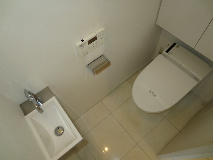 物件内観写真10　(トイレ)