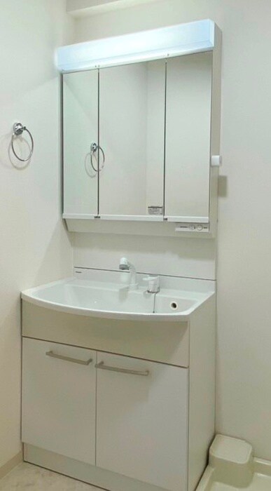 物件内観写真12　(洗面)
