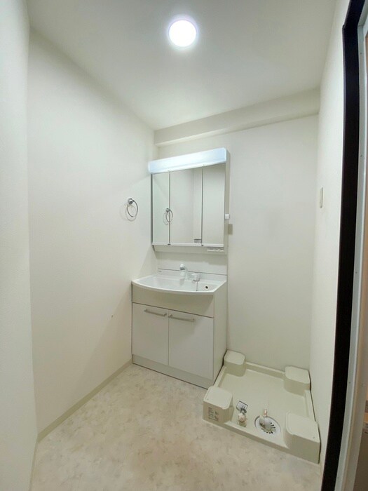 物件内観写真13　(洗濯機置場)