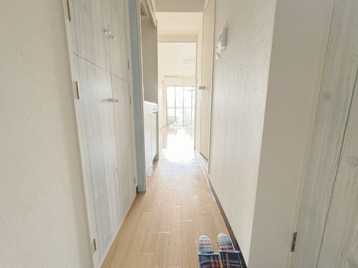 物件内観写真20　(廊下)