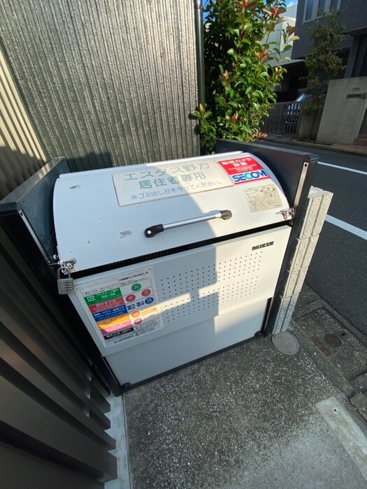 物件外観写真4　(建物設備)