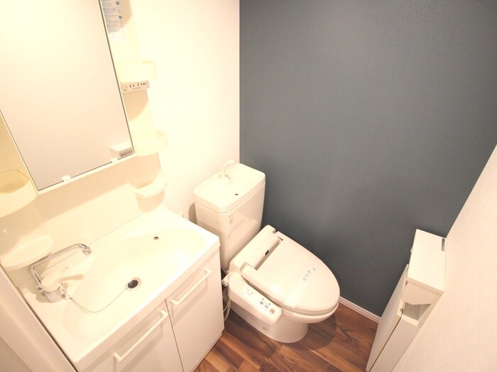 物件内観写真14　(トイレ)