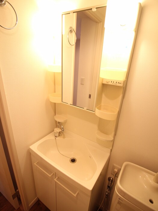 物件内観写真15　(洗面)