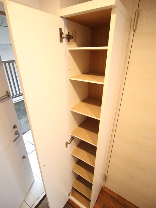 物件内観写真17　(靴箱)