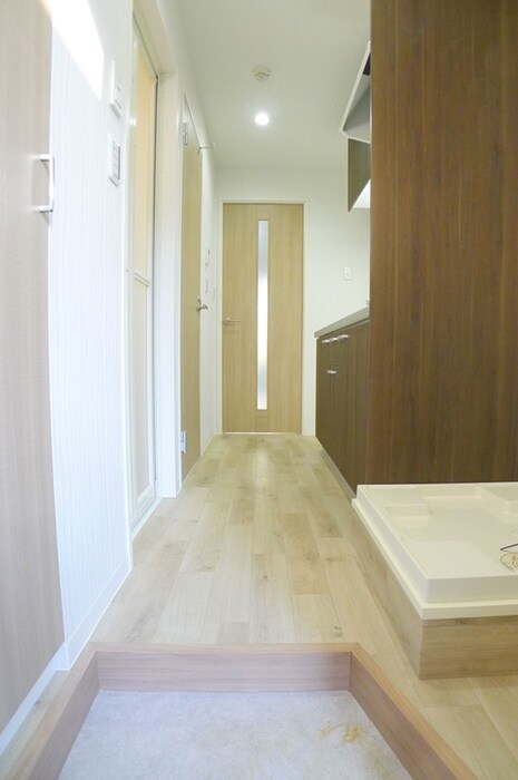 物件内観写真18　(廊下)