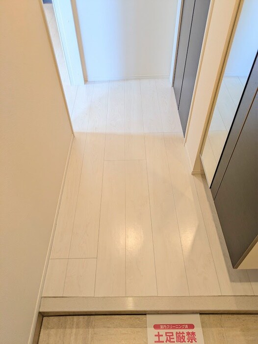 物件内観写真13　(廊下)