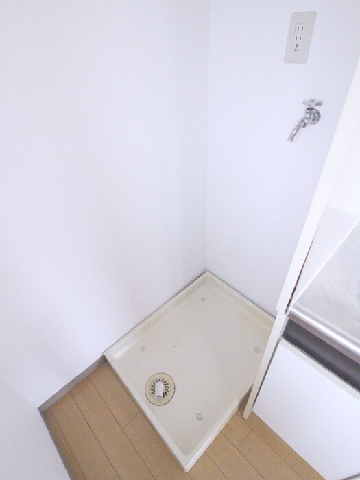 物件内観写真19　(洗濯機置場)