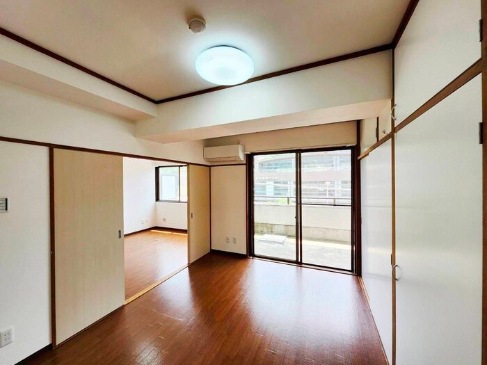 物件内観写真7　(居室)