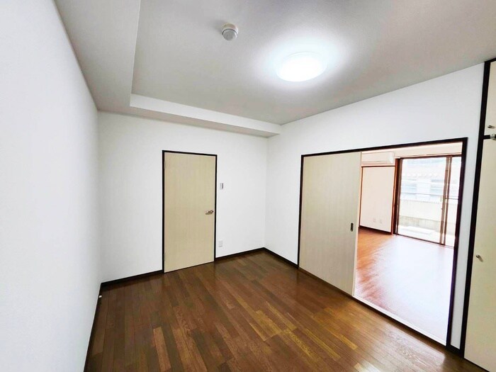 物件内観写真9　(居室)