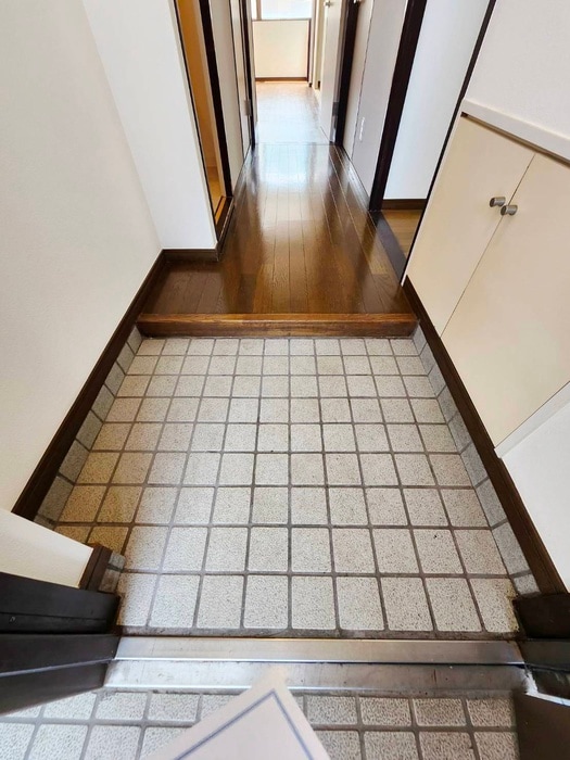 物件内観写真19　(玄関)