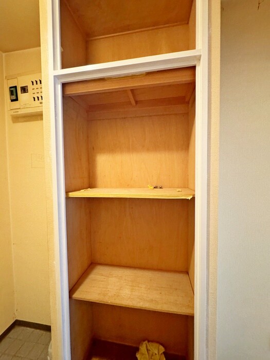 物件内観写真8　(靴箱)