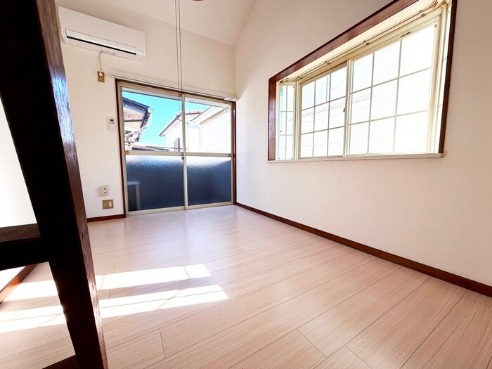 物件内観写真9　(居室)